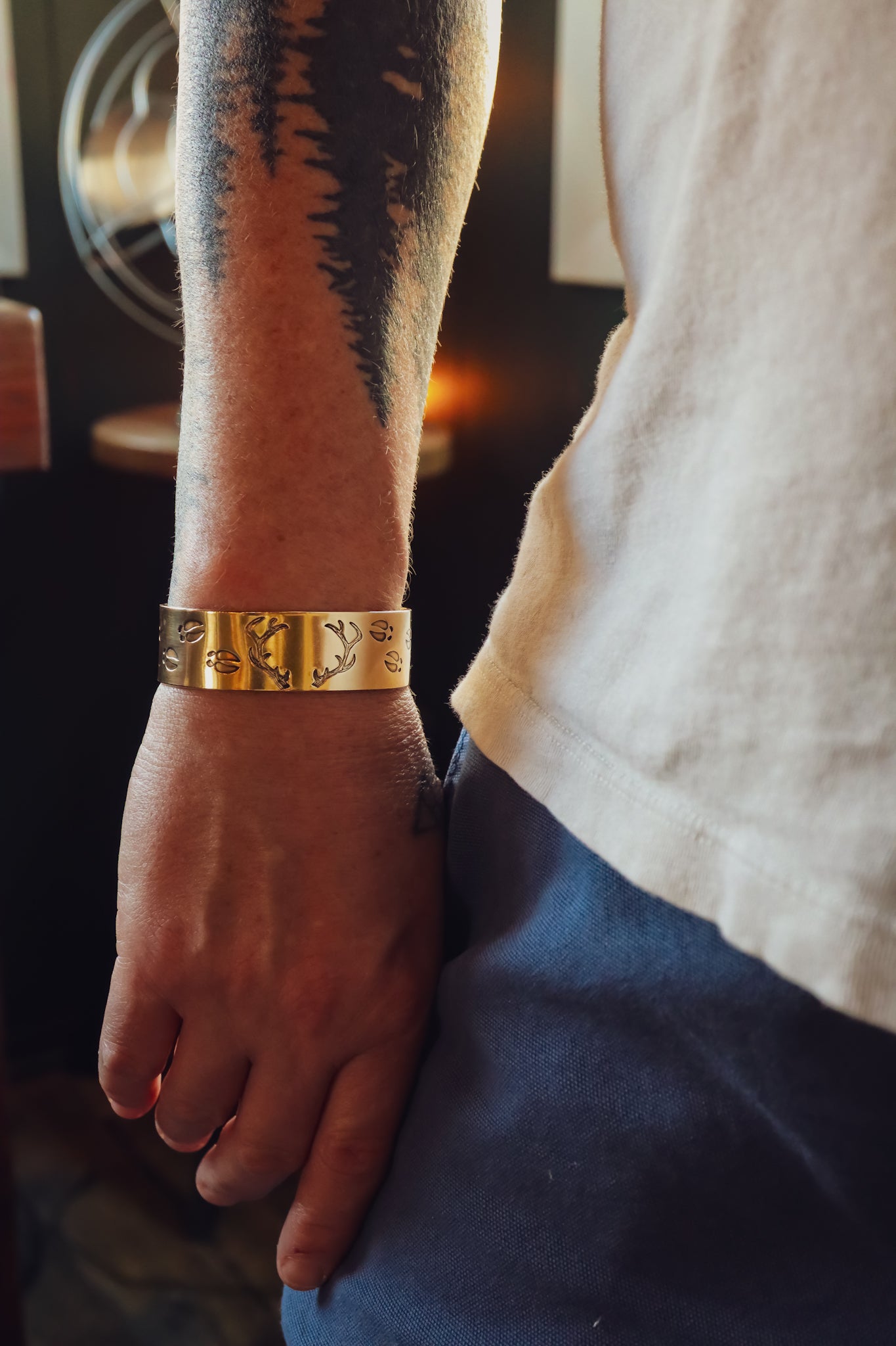 the Heȟáka Cuff